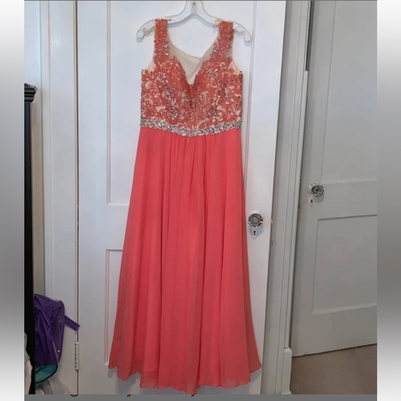 NIGHT STUDIO Coral Rhinestone PROM Embroidered Bodice  Bridesmaid Dress 8 - Picture 7 of 16